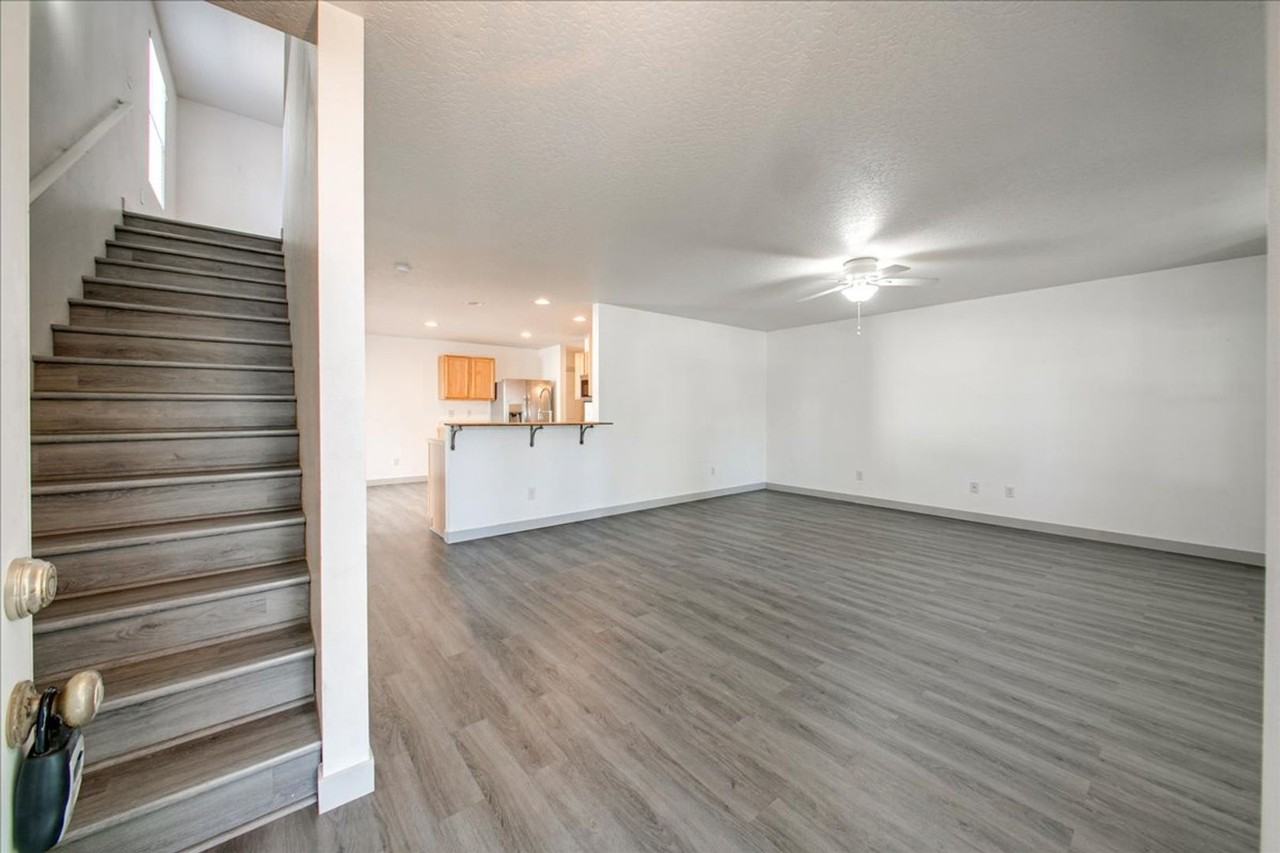 9482 W Portola Dr - Photo 3 of 29