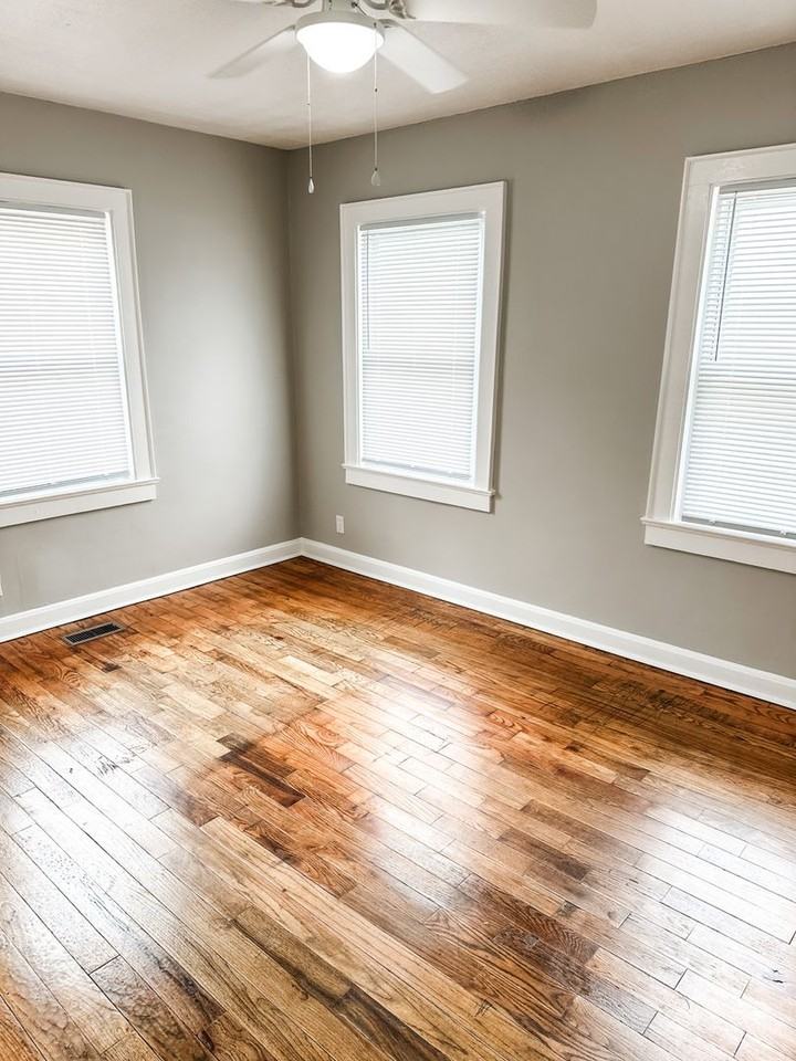 2616 Martin Luther King Jr Ave - Photo 7 of 12