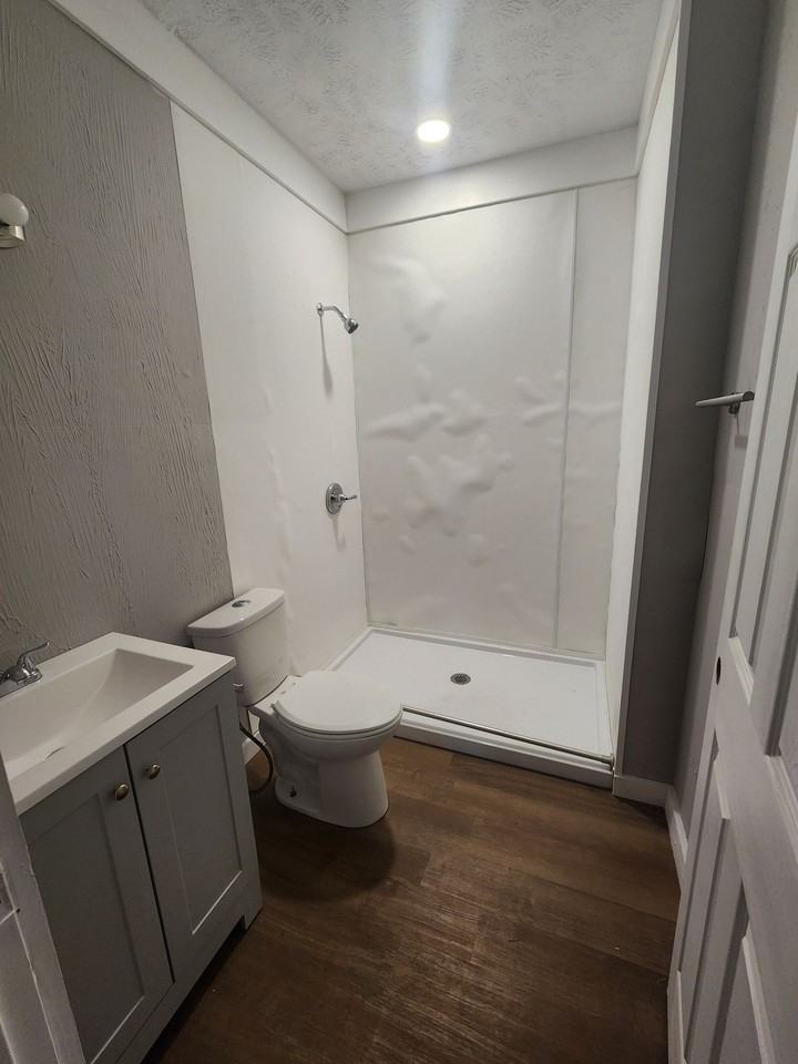 56th,W.3233 - Photo 7 of 15