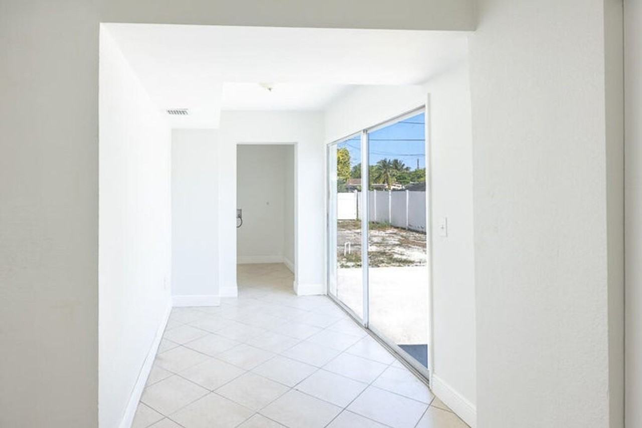 728 S E St - Photo 3 of 13