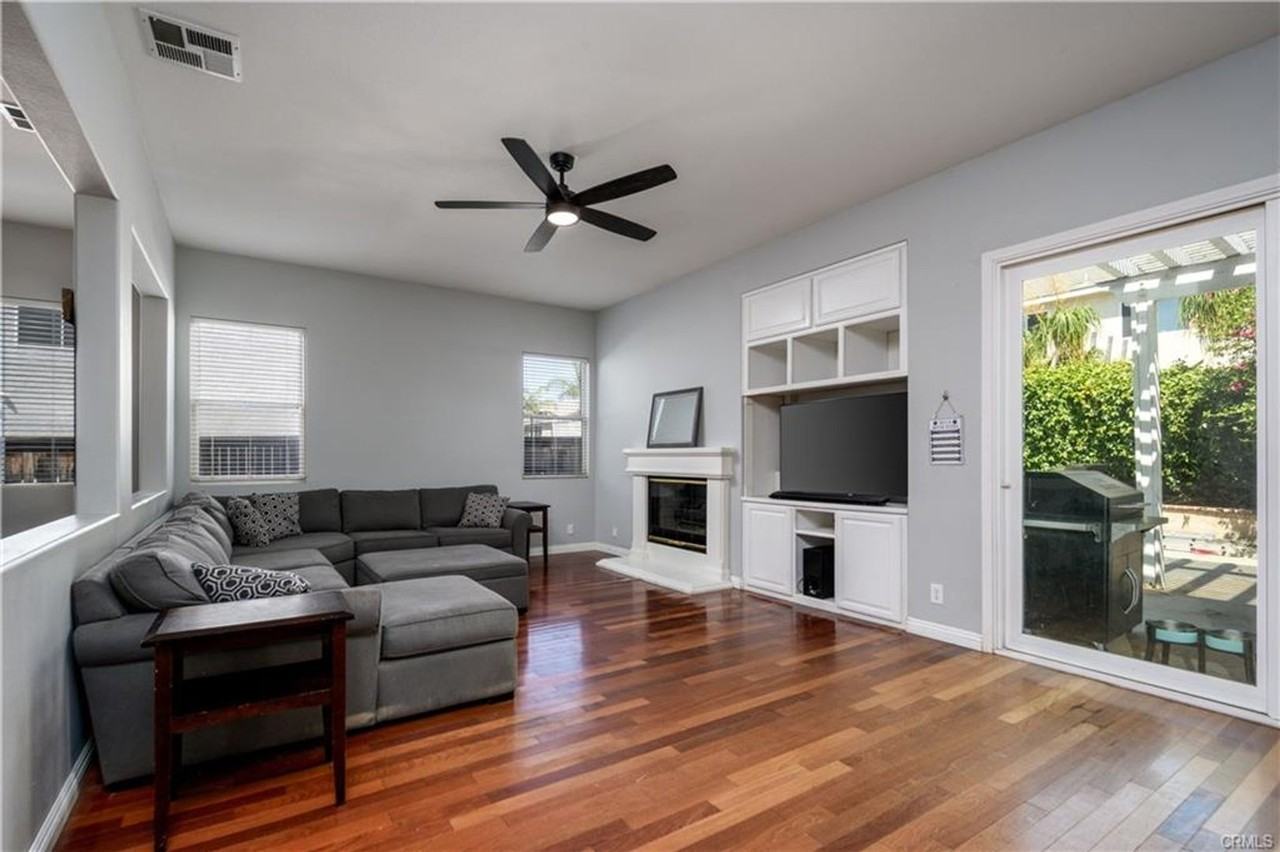 2587 Macbeth Ave - Photo 3 of 11