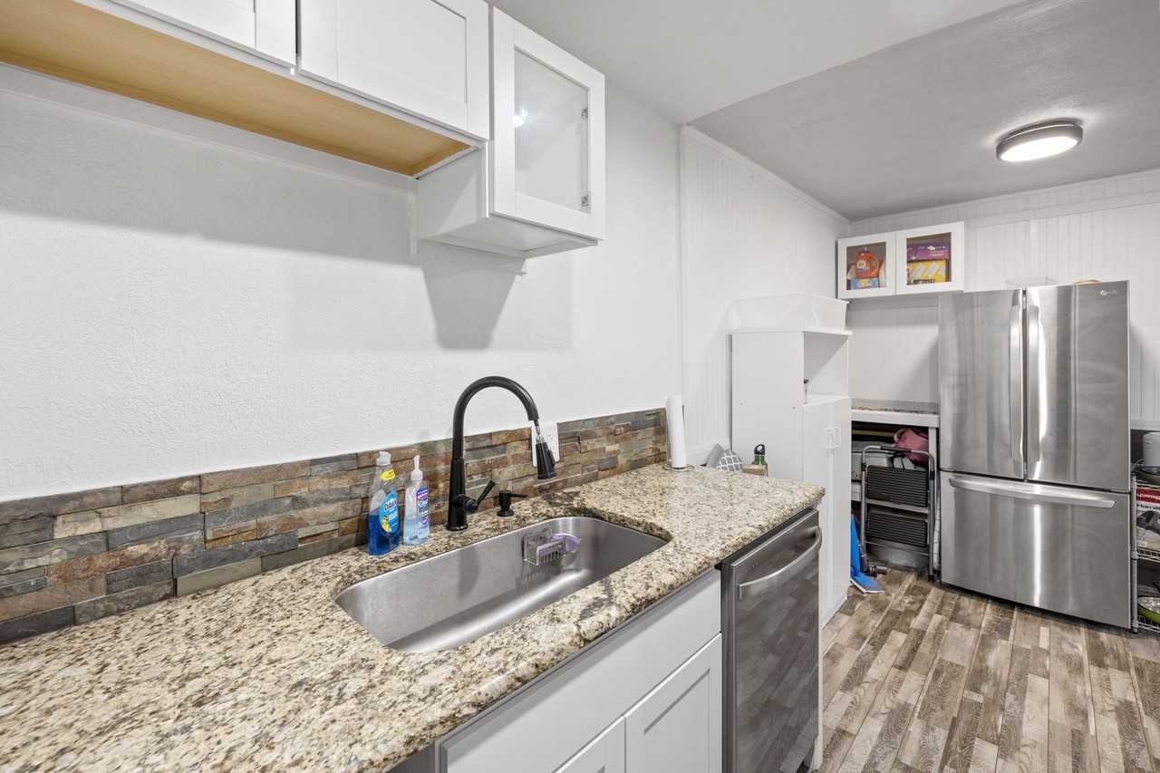 900 Saturn Dr #807 - Photo 5 of 37