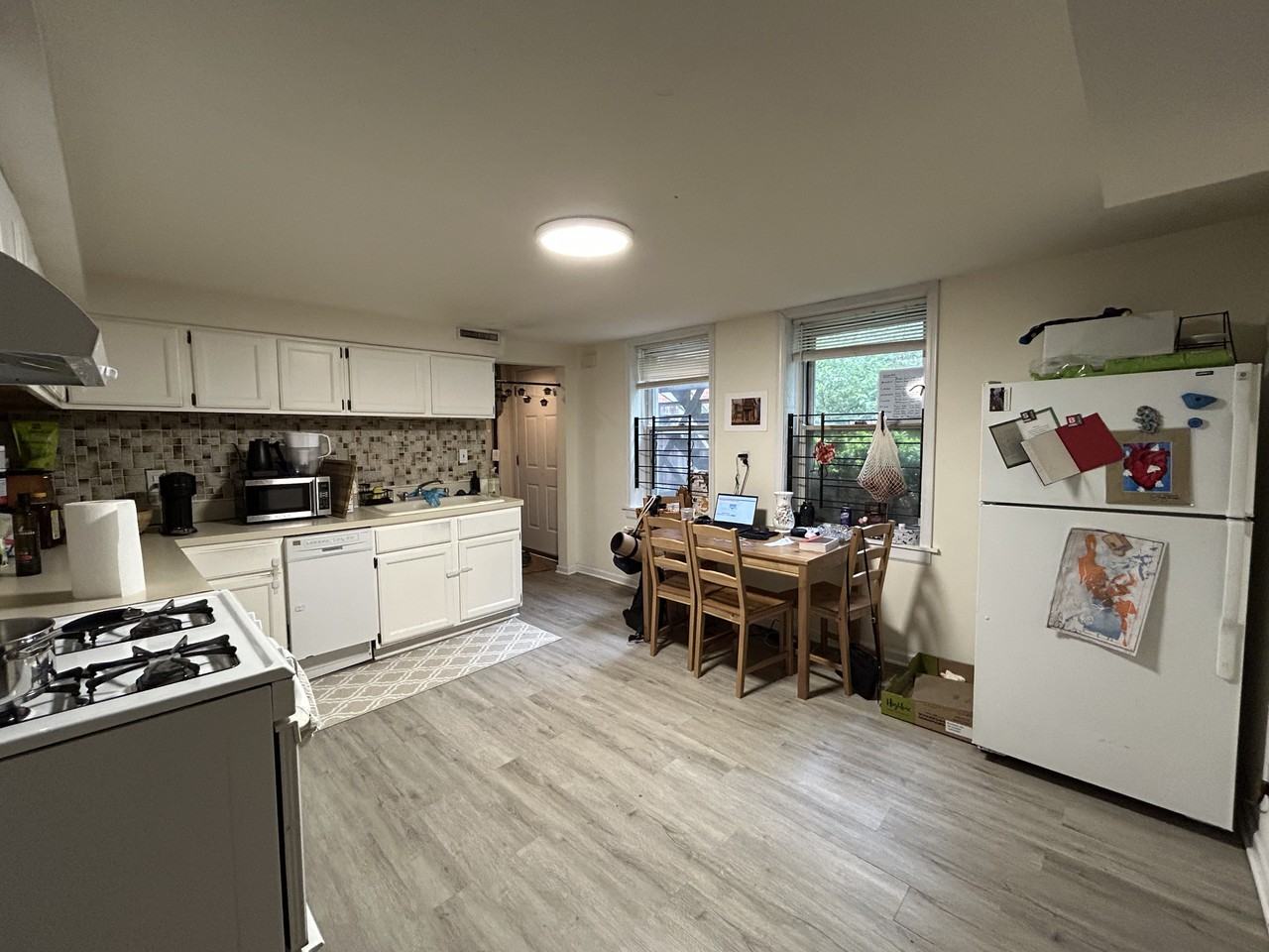 3144 N Southport Ave #CH1 - Photo 3 of 10