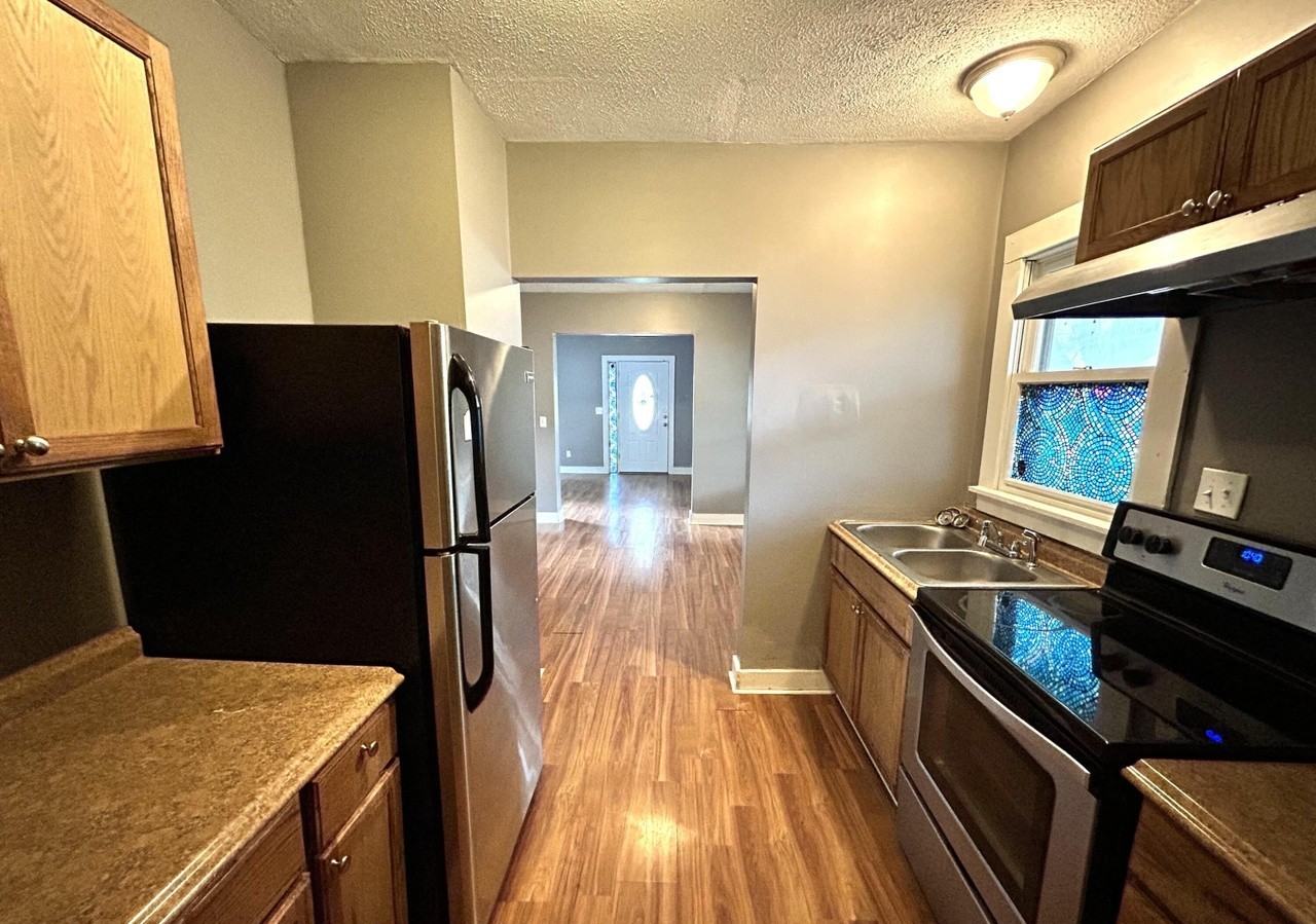 820 Cross St #NA - Photo 3 of 4