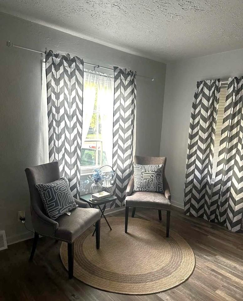 1218 Parkview St #NA - Photo 3 of 6