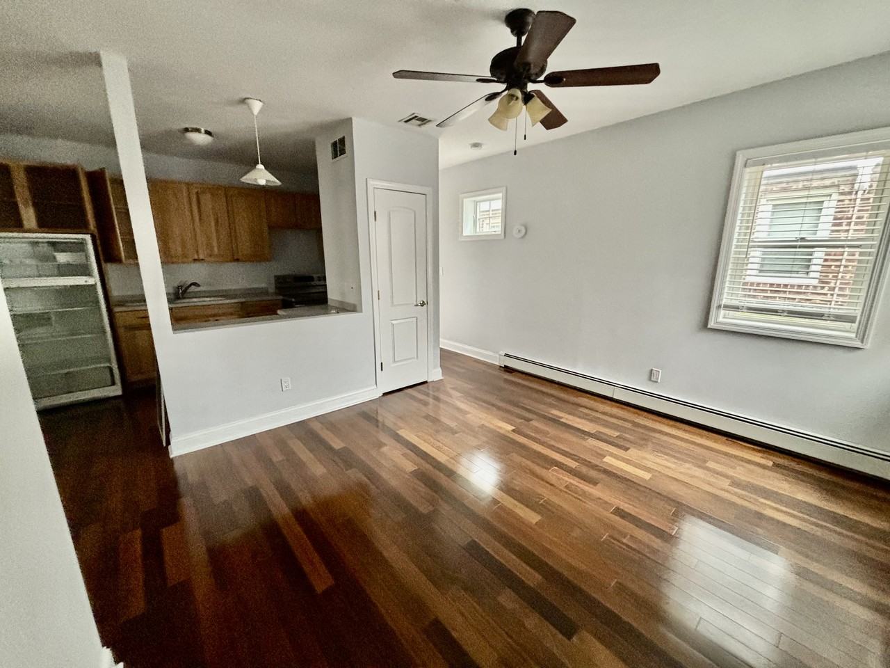 554 East Park Avenue #2 - Photo 4 of 7