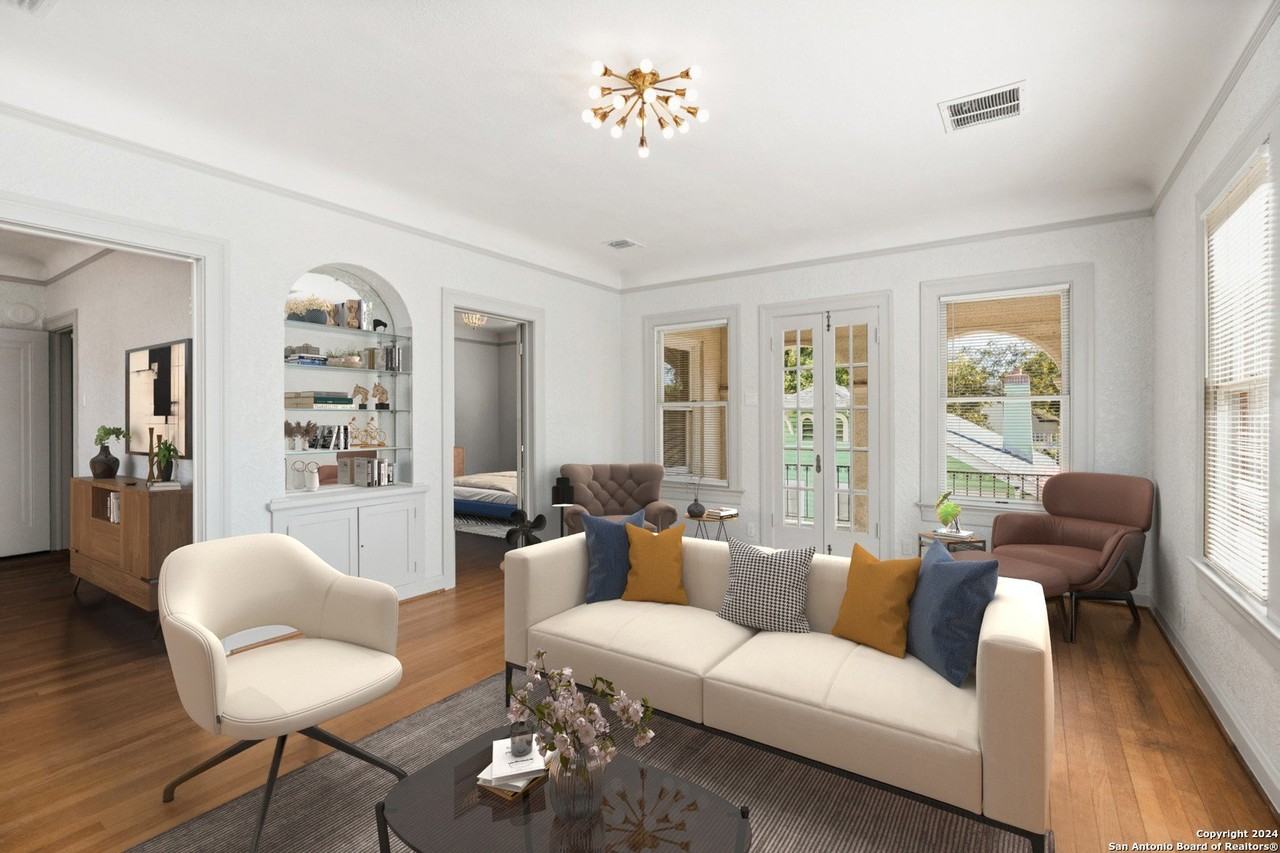 331 W Elsmere Pl - Photo 4 of 28