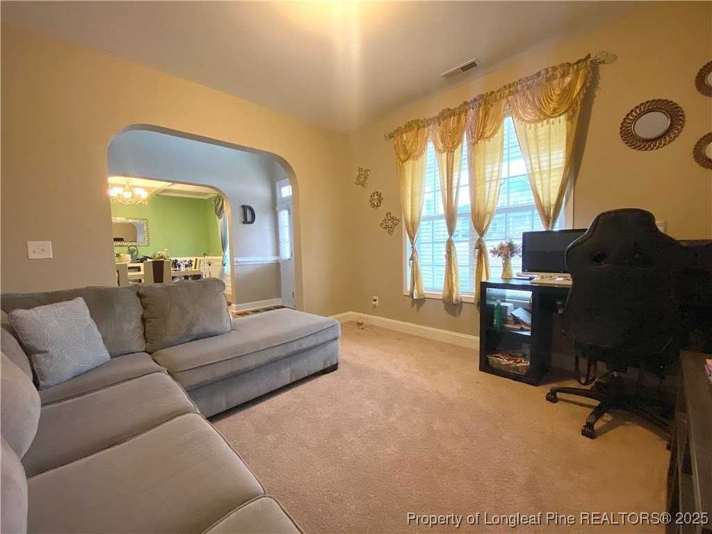 28 Torrington Rdg - Photo 5 of 39