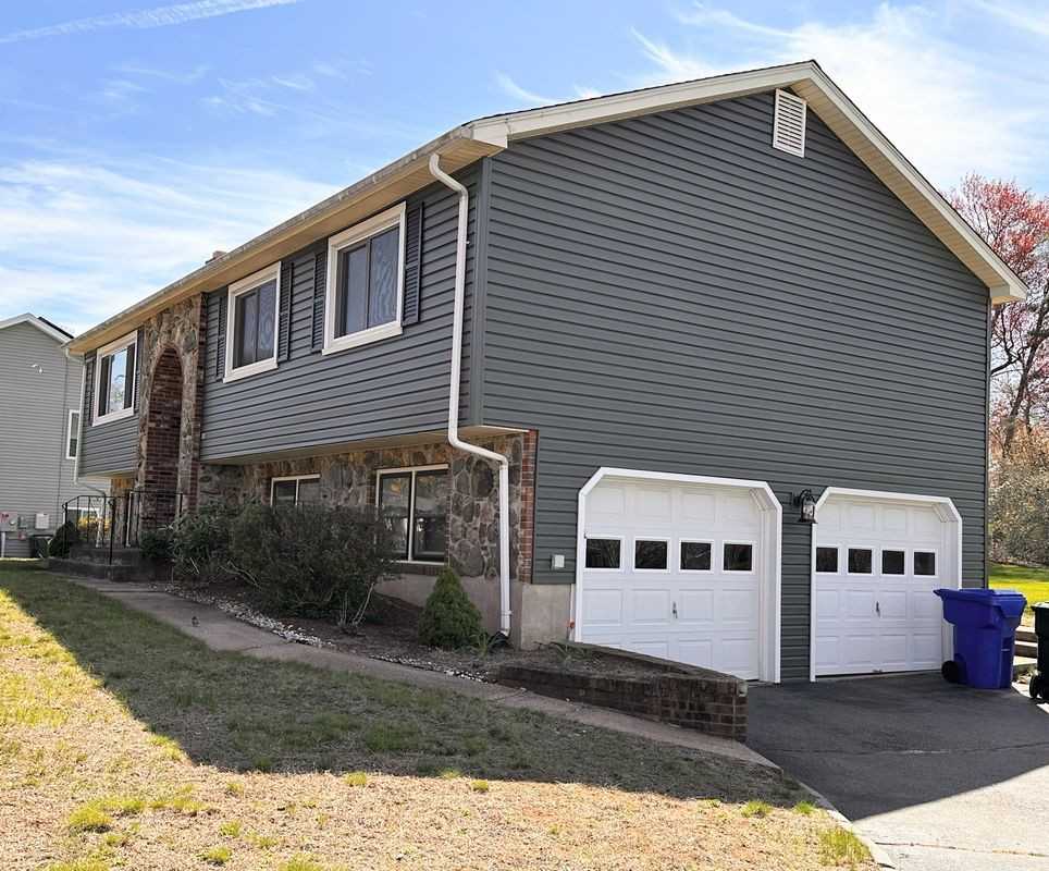 37 Woodmont Dr - Photo 2 of 5