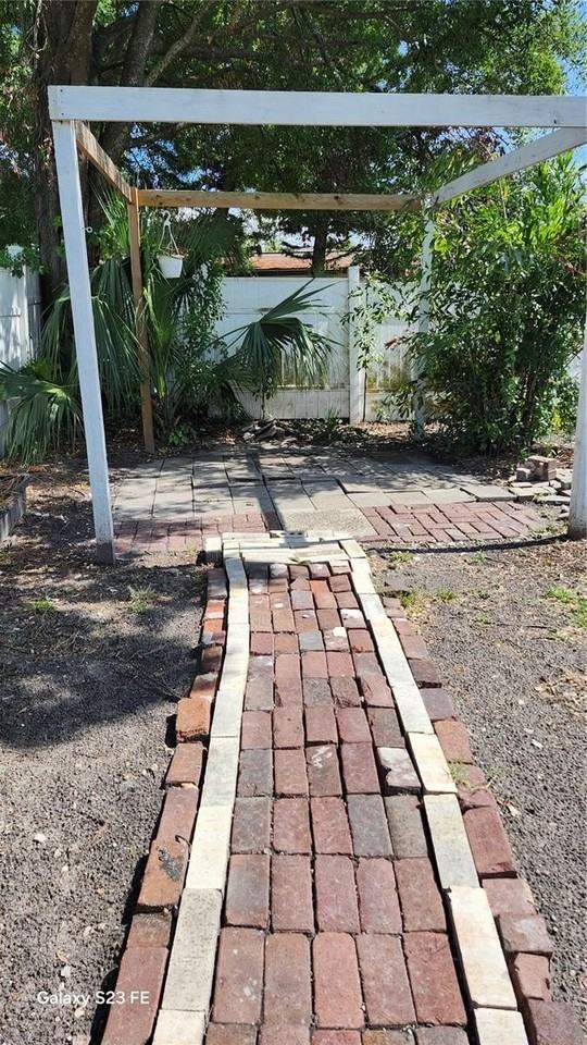 4014 Mango Avenue - Photo 6 of 13