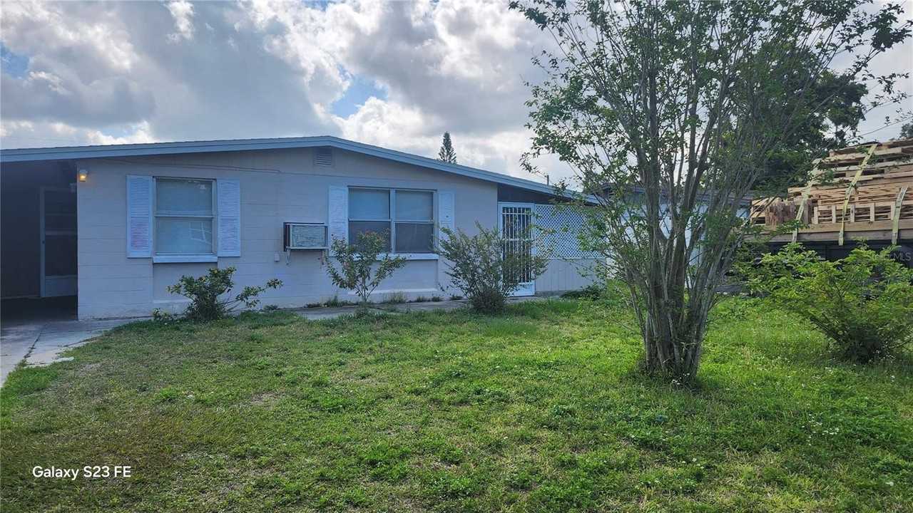 5016 South 85th Street - Photo 2 of 11