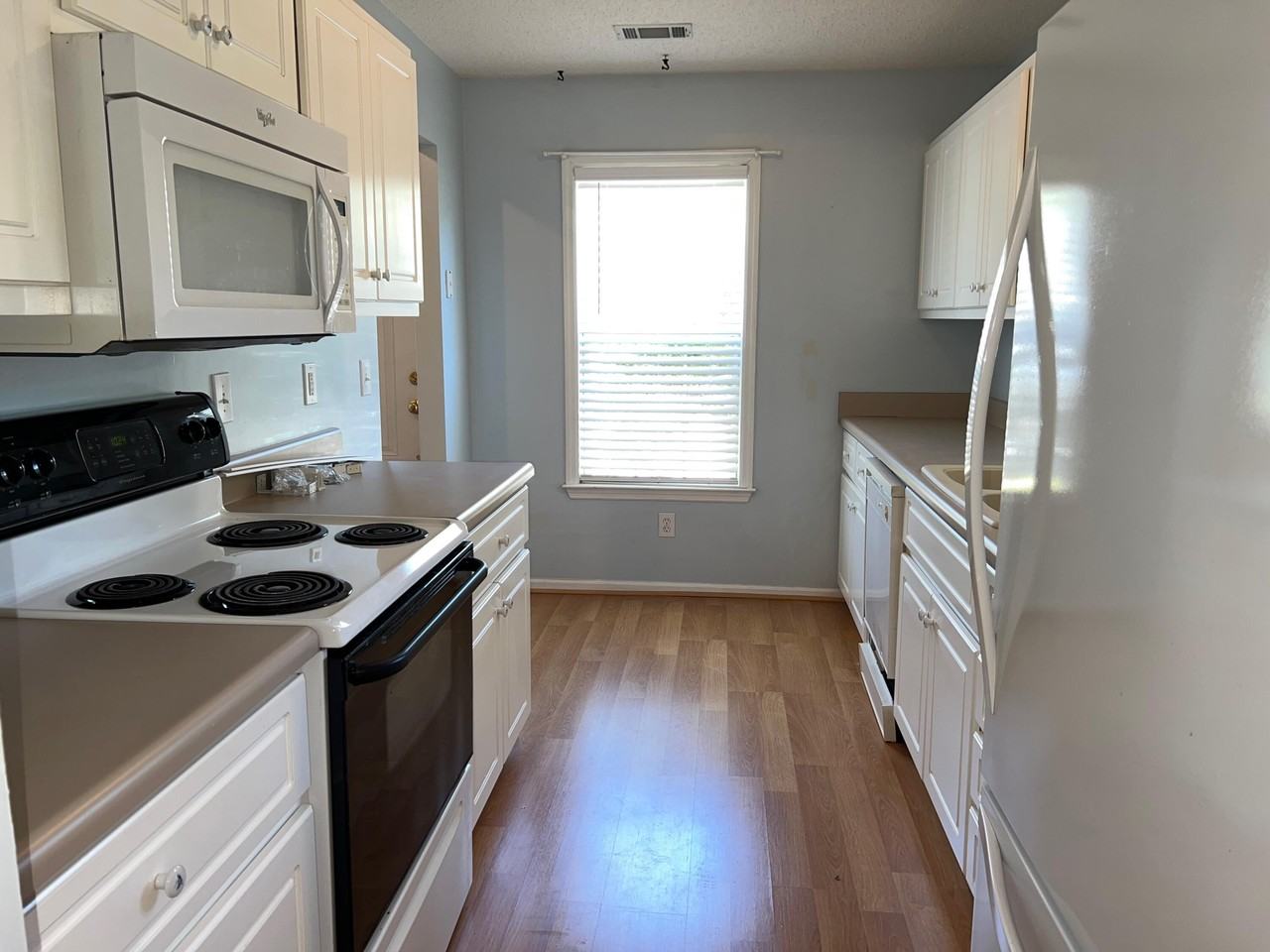 141 Singletree Ln - Photo 5 of 24