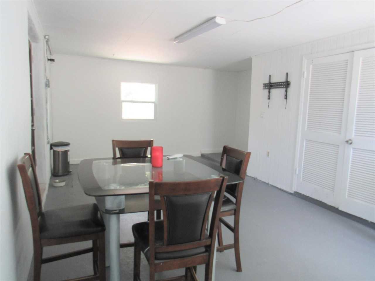 431 Pensacola Dr - Photo 5 of 16