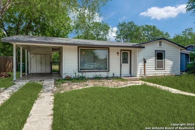 411 Blakeley Drive - Photo 2 of 12