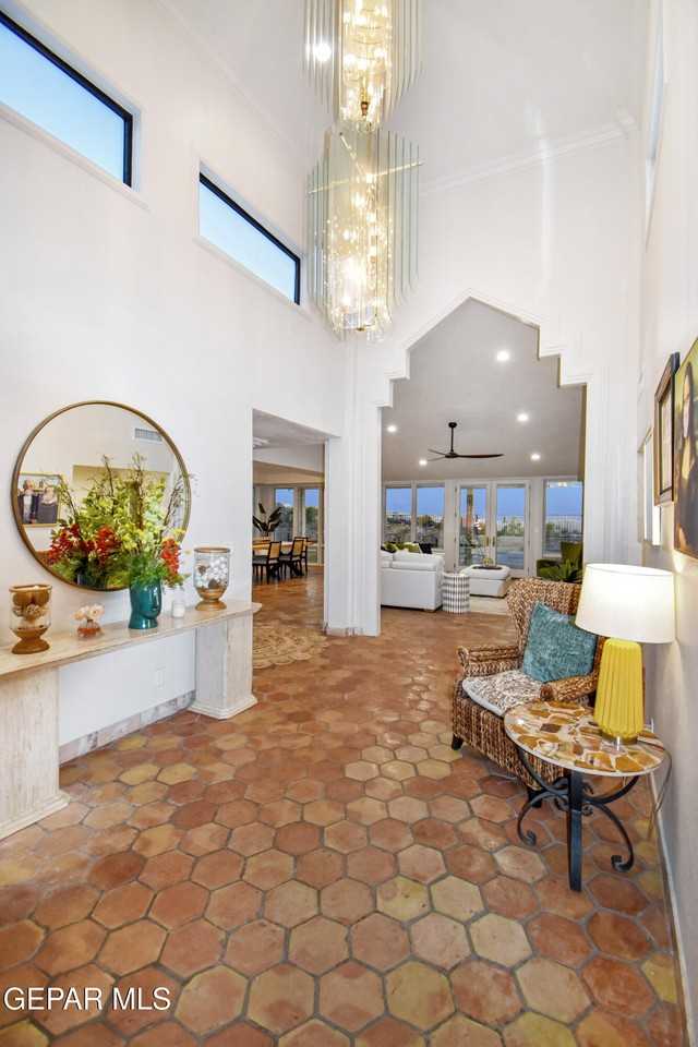 508 Canyon Springs Dr - Photo 7 of 50