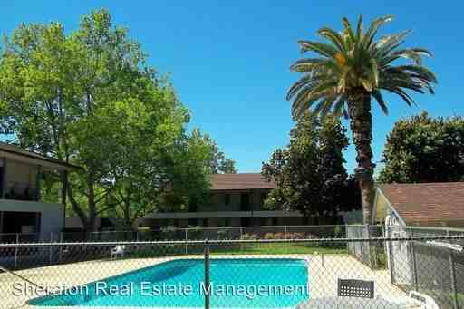 161-261 Cohasset Lane Riverside Apartments - Photo 2 of 8