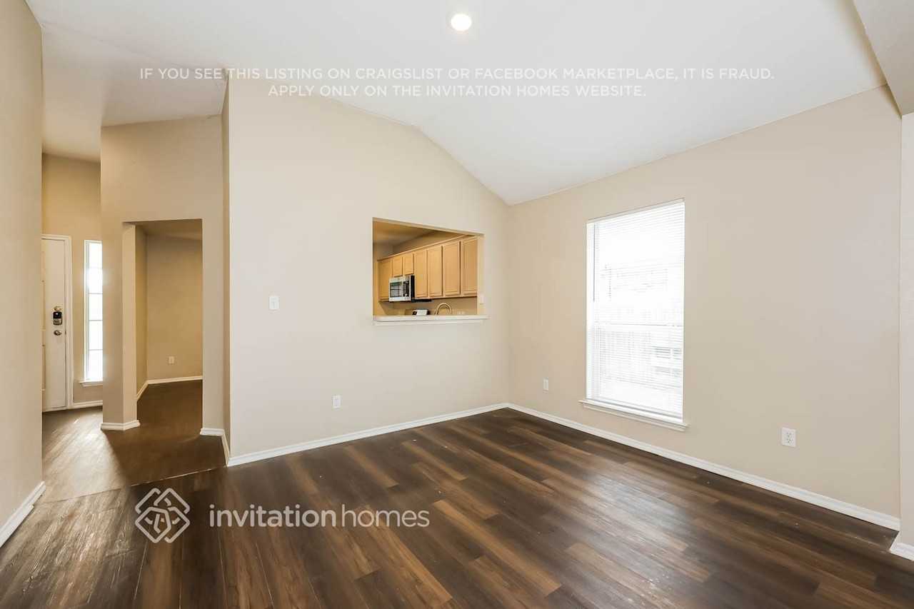 6902 Evening Shade Ln - Photo 6 of 17