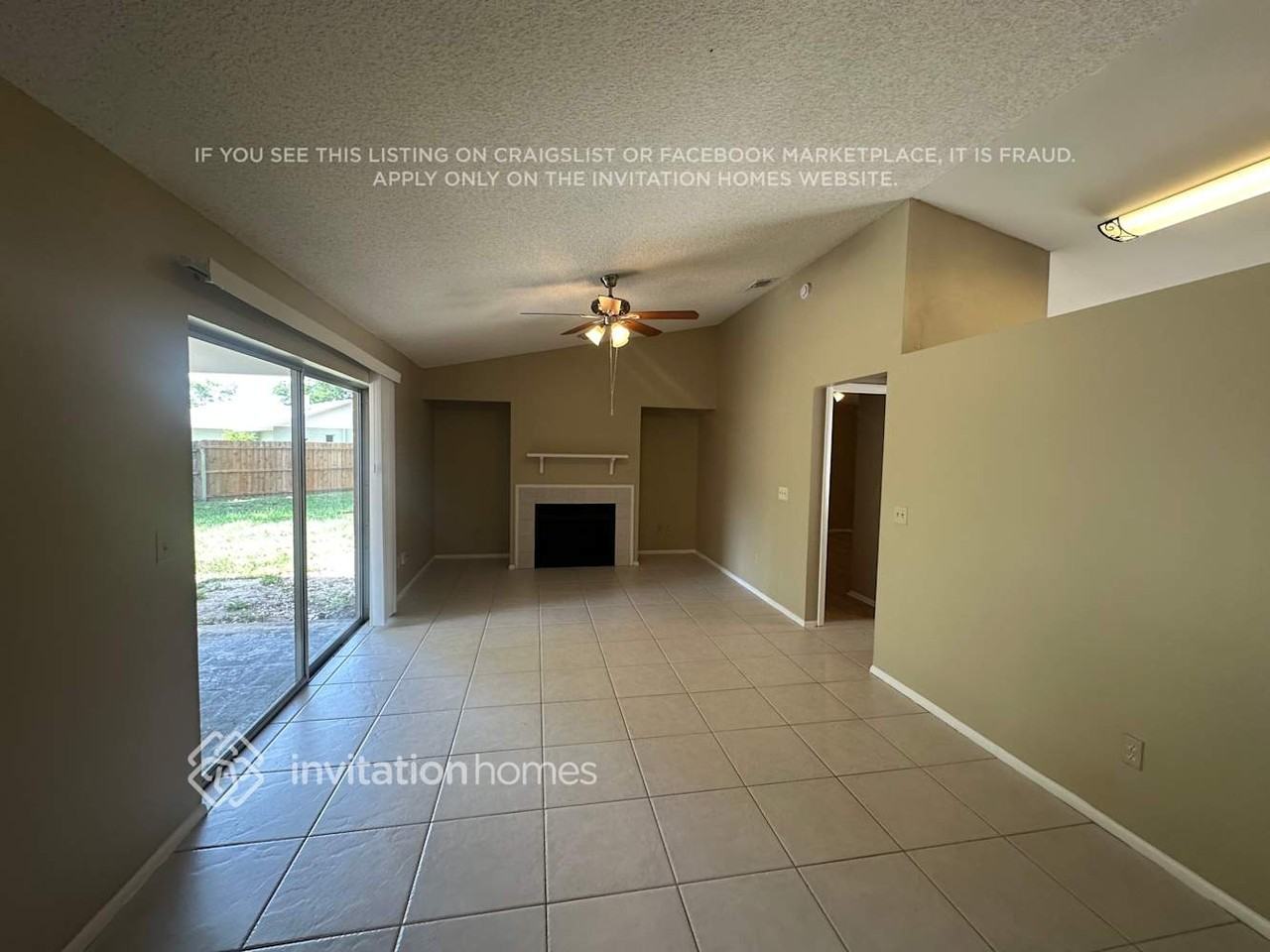 3519 Saltlake Ct - Photo 3 of 15
