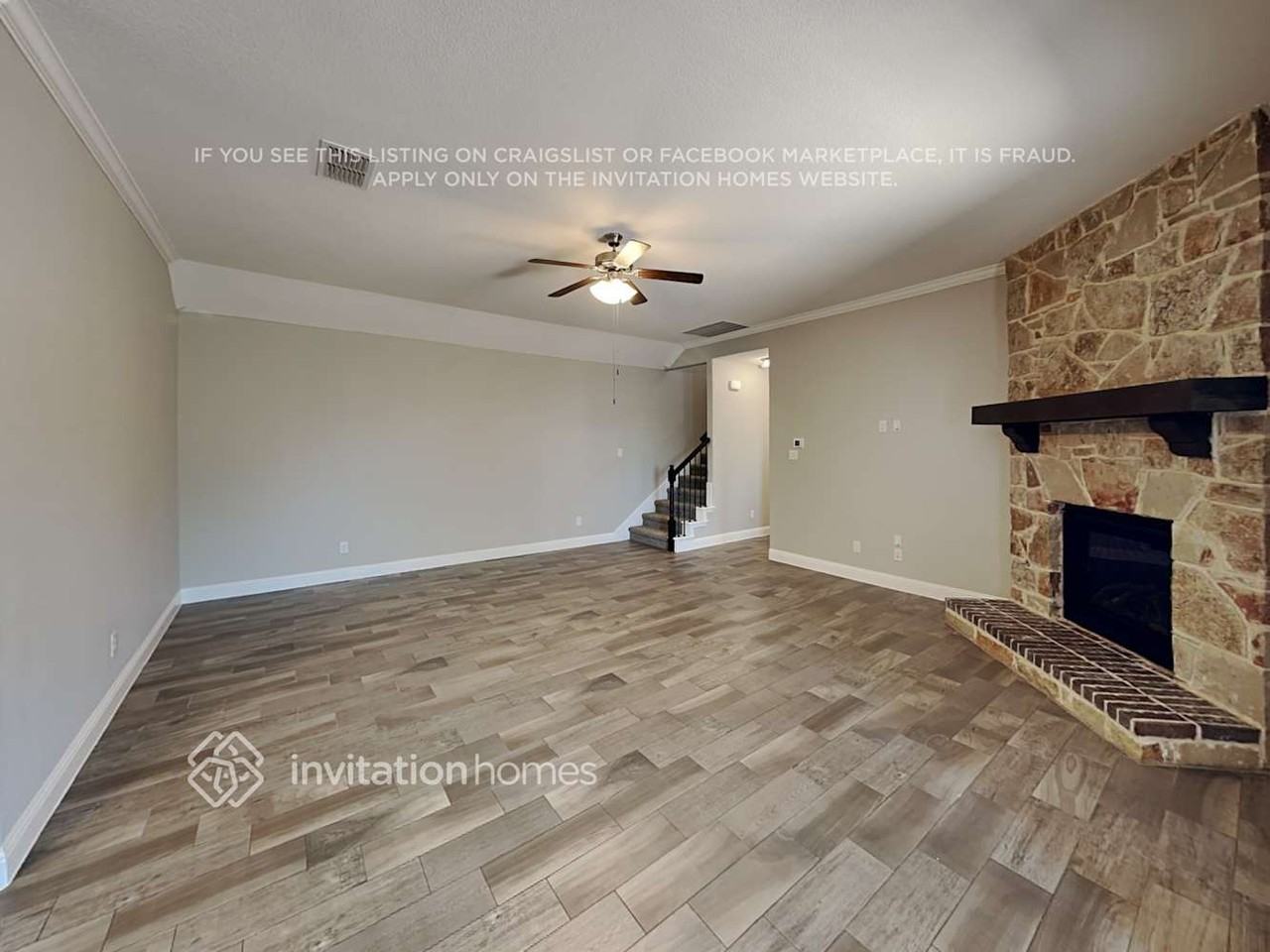 700 Boardwalk Way - Photo 4 of 24