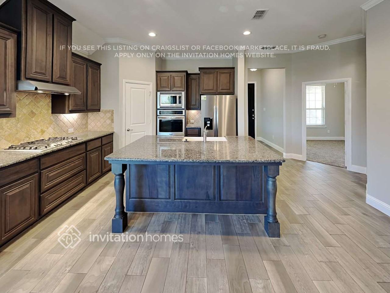700 Boardwalk Way - Photo 7 of 24