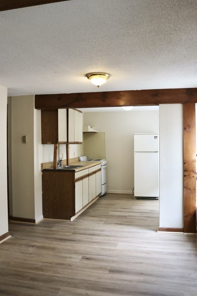 114 Mathewson Street #B - Photo 2 of 13