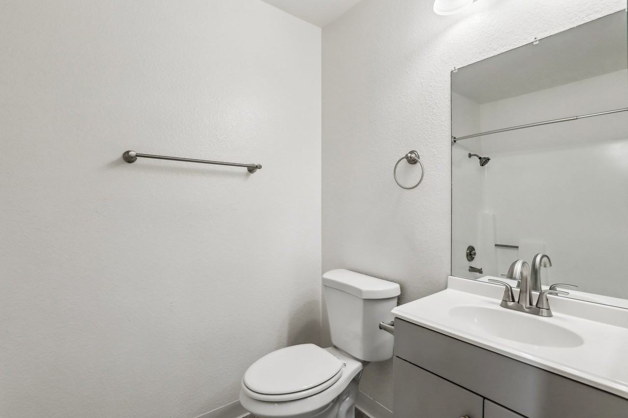 Cobble Creek - Photo 6 of 50