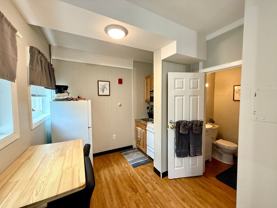 383 College Street - Photo 1 of 1