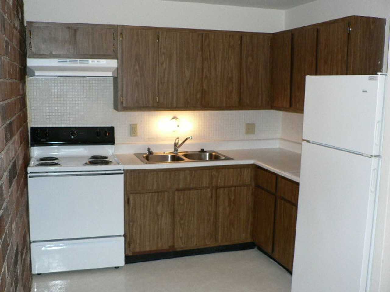 Yorktowne Apartments - Photo 3 of 29