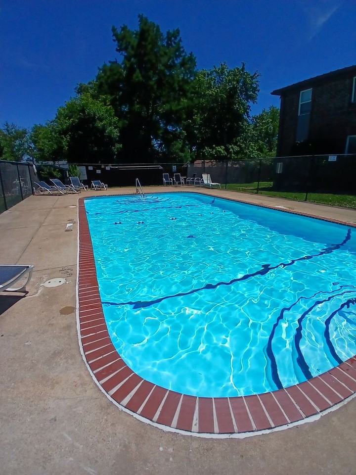 Yorktowne Apartments - Photo 7 of 29
