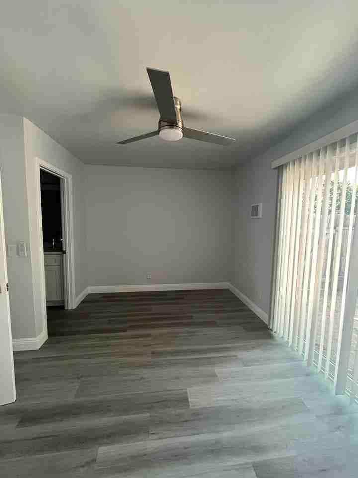 Canyon Creek Apartments A - Photo 5 of 17