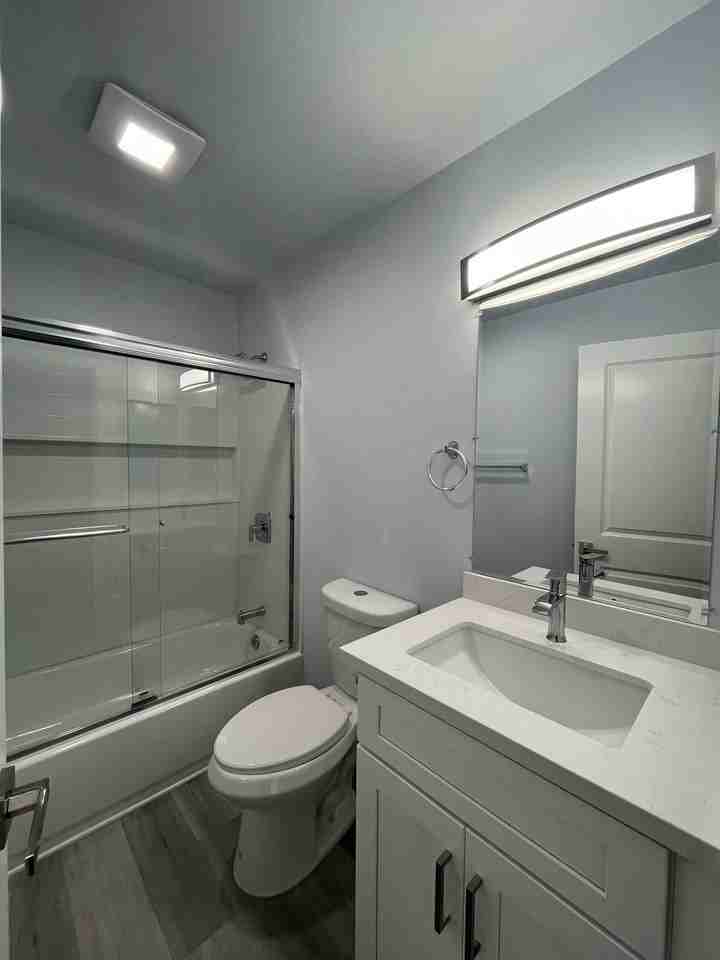 Canyon Creek Apartments A - Photo 6 of 17