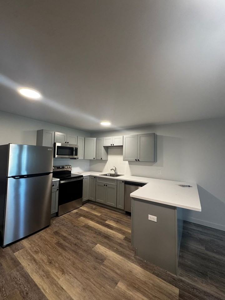 95 Gordon Lane - Photo 2 of 27