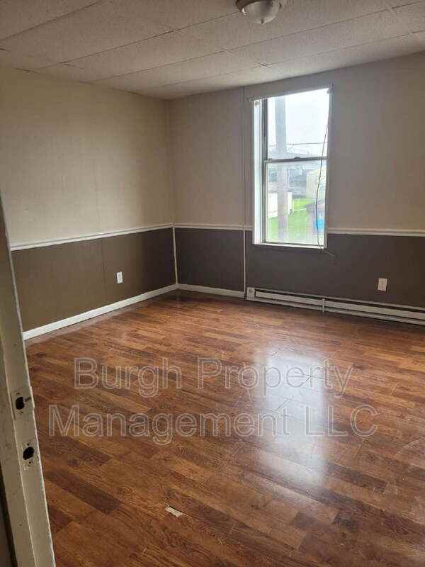 996 Jefferson Ave #15 - Photo 3 of 6