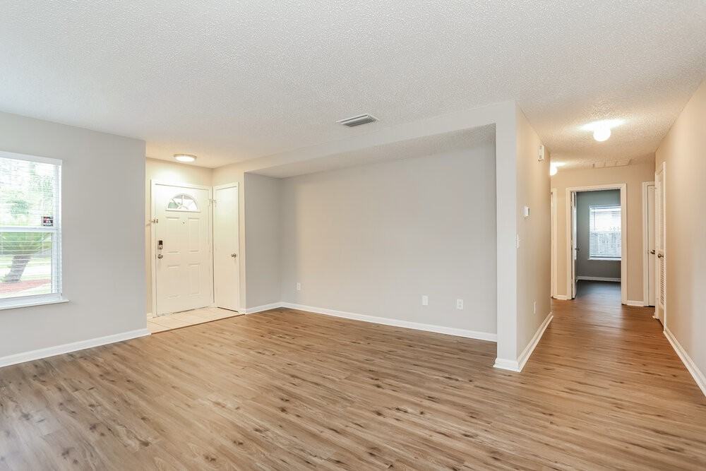 5736 Birds Nest Ln - Photo 4 of 16