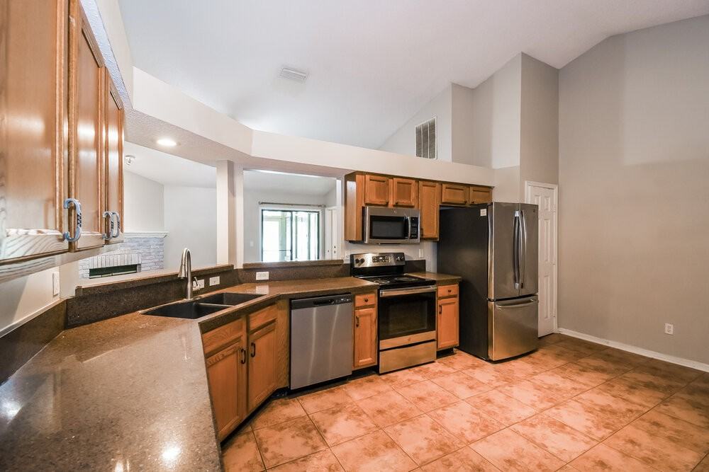 3746 August Crossing Ct - Photo 5 of 16