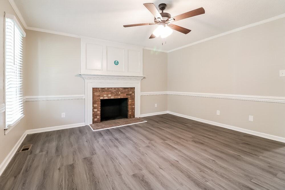 408 Carrington Dr - Photo 4 of 17