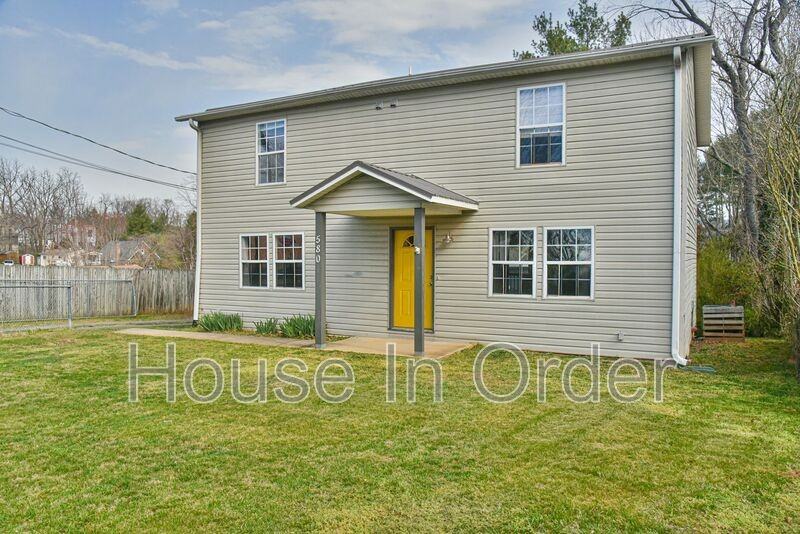 580 Fairview Rd #B - Photo 2 of 15
