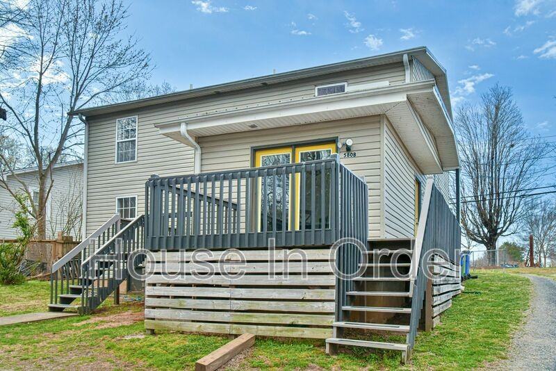 580 Fairview Rd #B - Photo 3 of 15