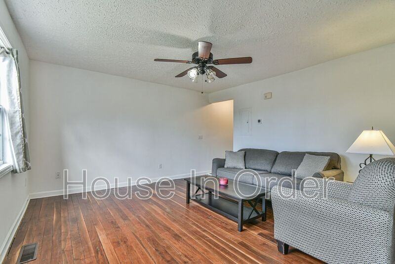580 Fairview Rd #B - Photo 7 of 15