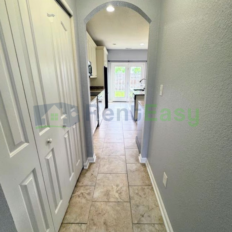 418 Munden Ave - Photo 5 of 34