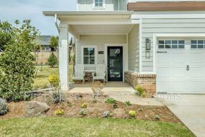featured image of 728 Harbor Town Dr
