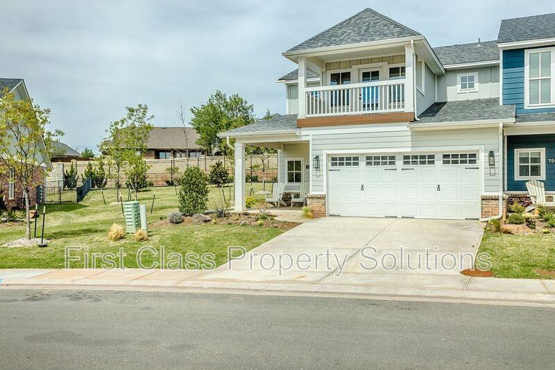 728 Harbor Town Dr - Photo 3 of 21