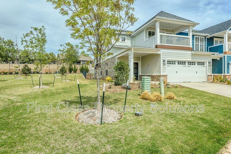 728 Harbor Town Dr - Photo 5 of 21