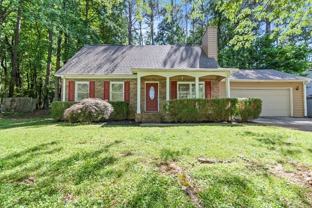 233 Pineridge Rd - Photo 1 of 1