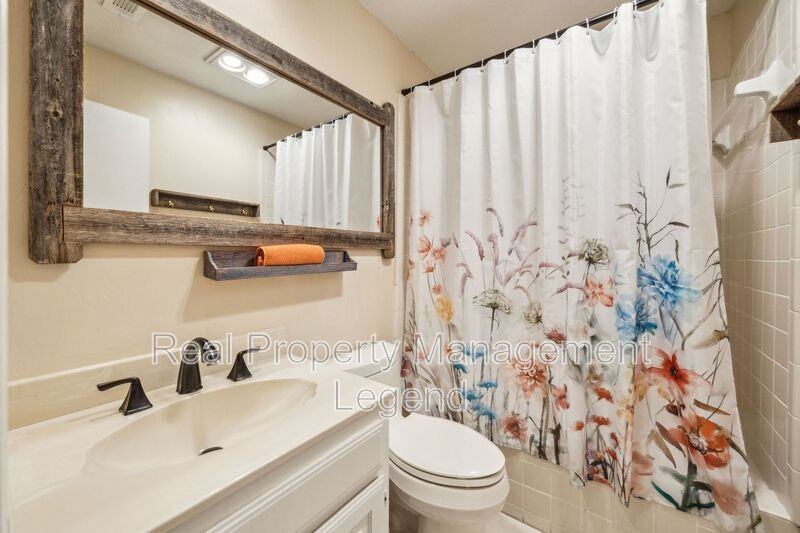 2739 Sedgeway Ln - Photo 5 of 30