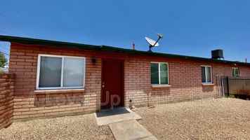 featured image of 267 E 21st St