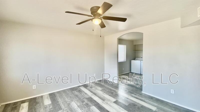267 E 21st St - Photo 4 of 20