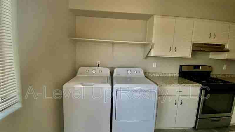267 E 21st St - Photo 7 of 20