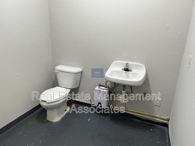 2735 Georgia Highwayste B - Photo 3 of 3