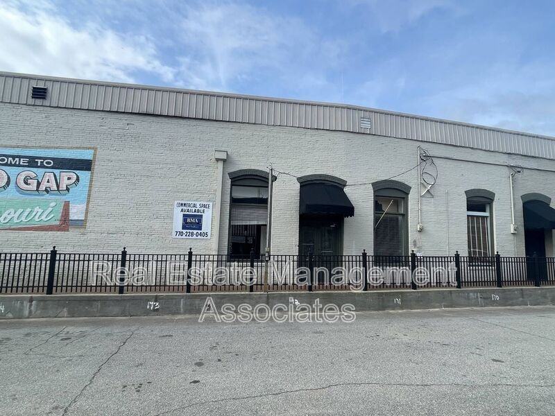 12 Market St - Photo 3 of 7